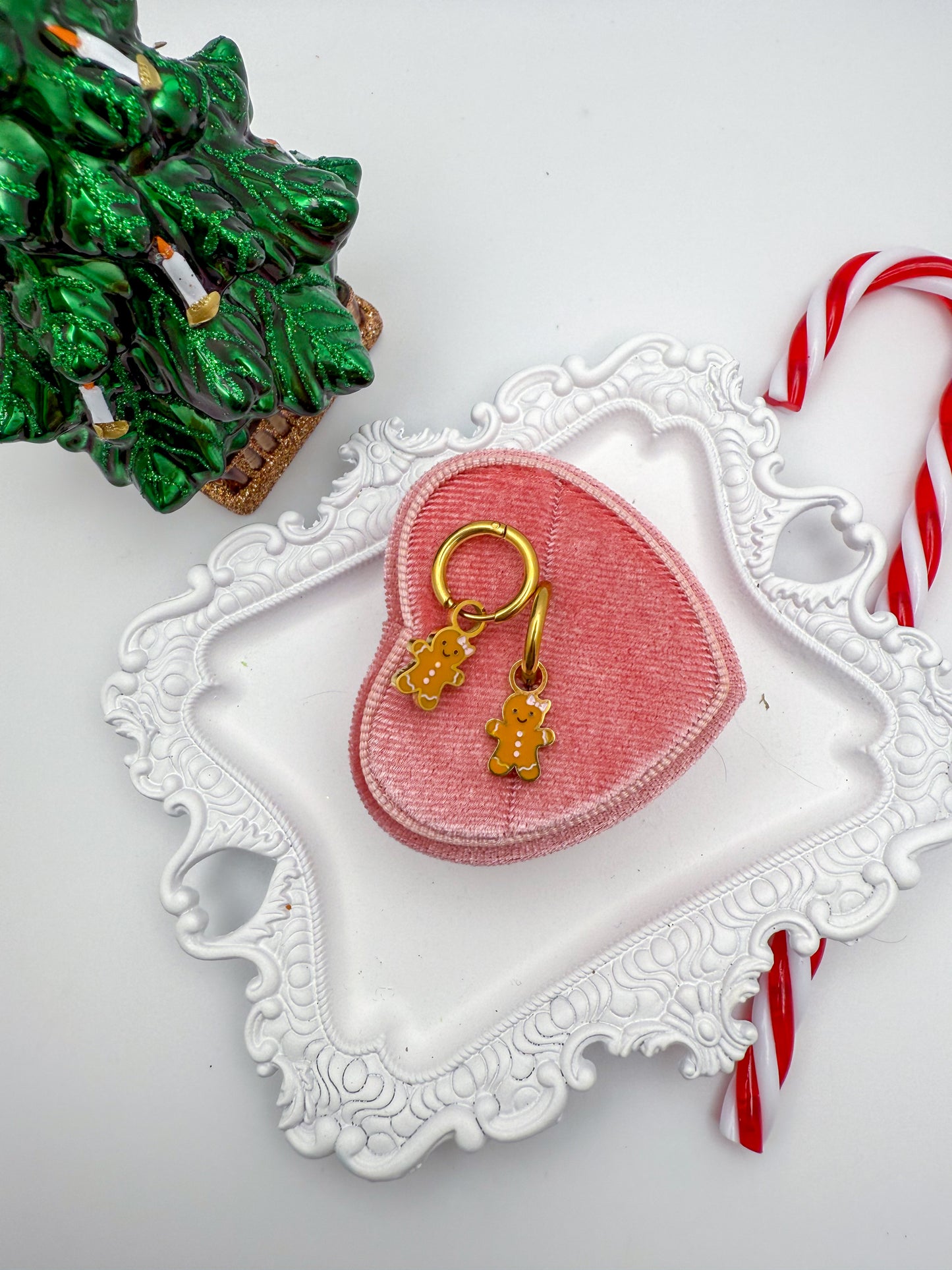 Gingerbread Huggie Charms