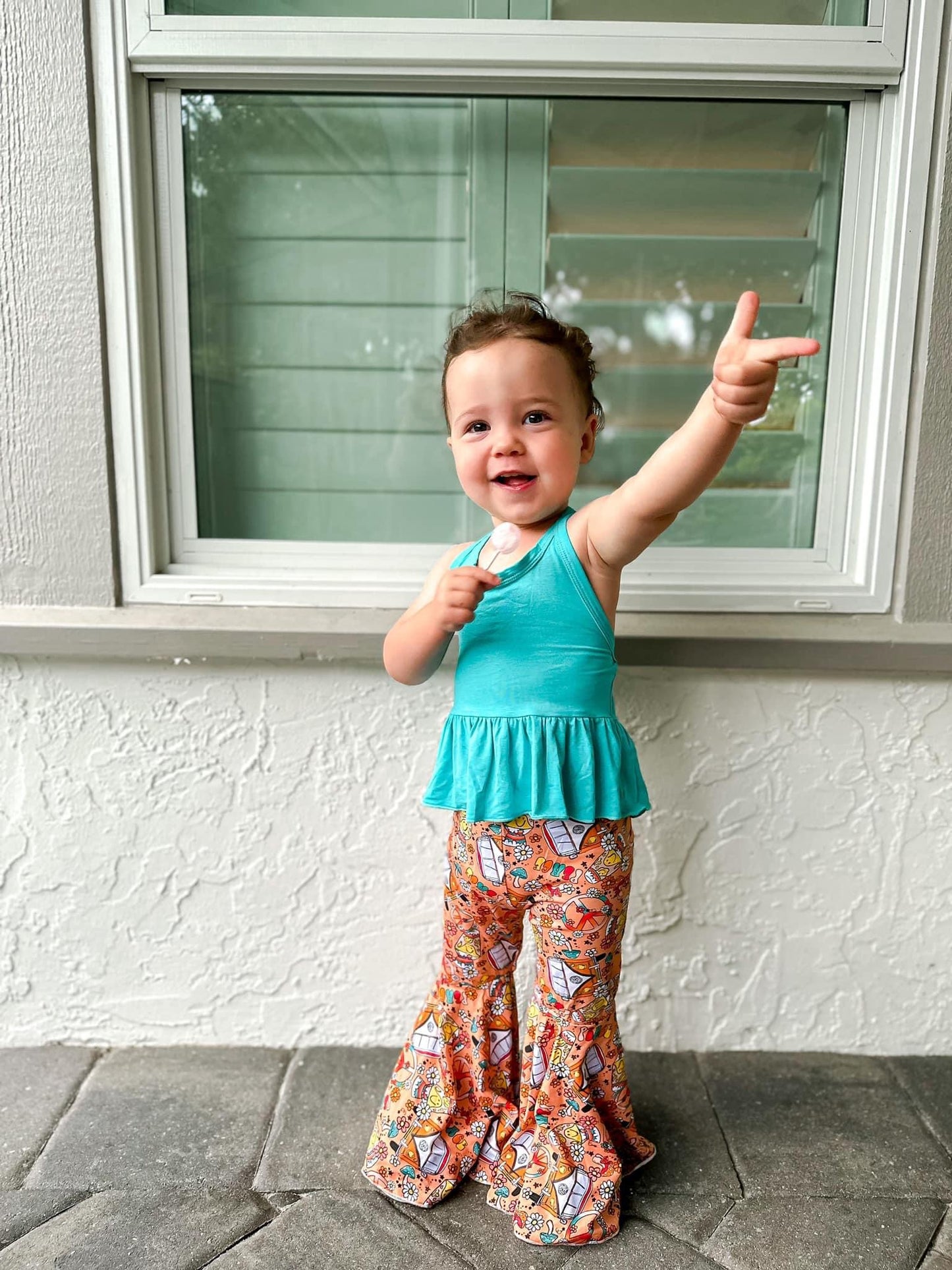 Dahlia Tank + Bell Set | Modal