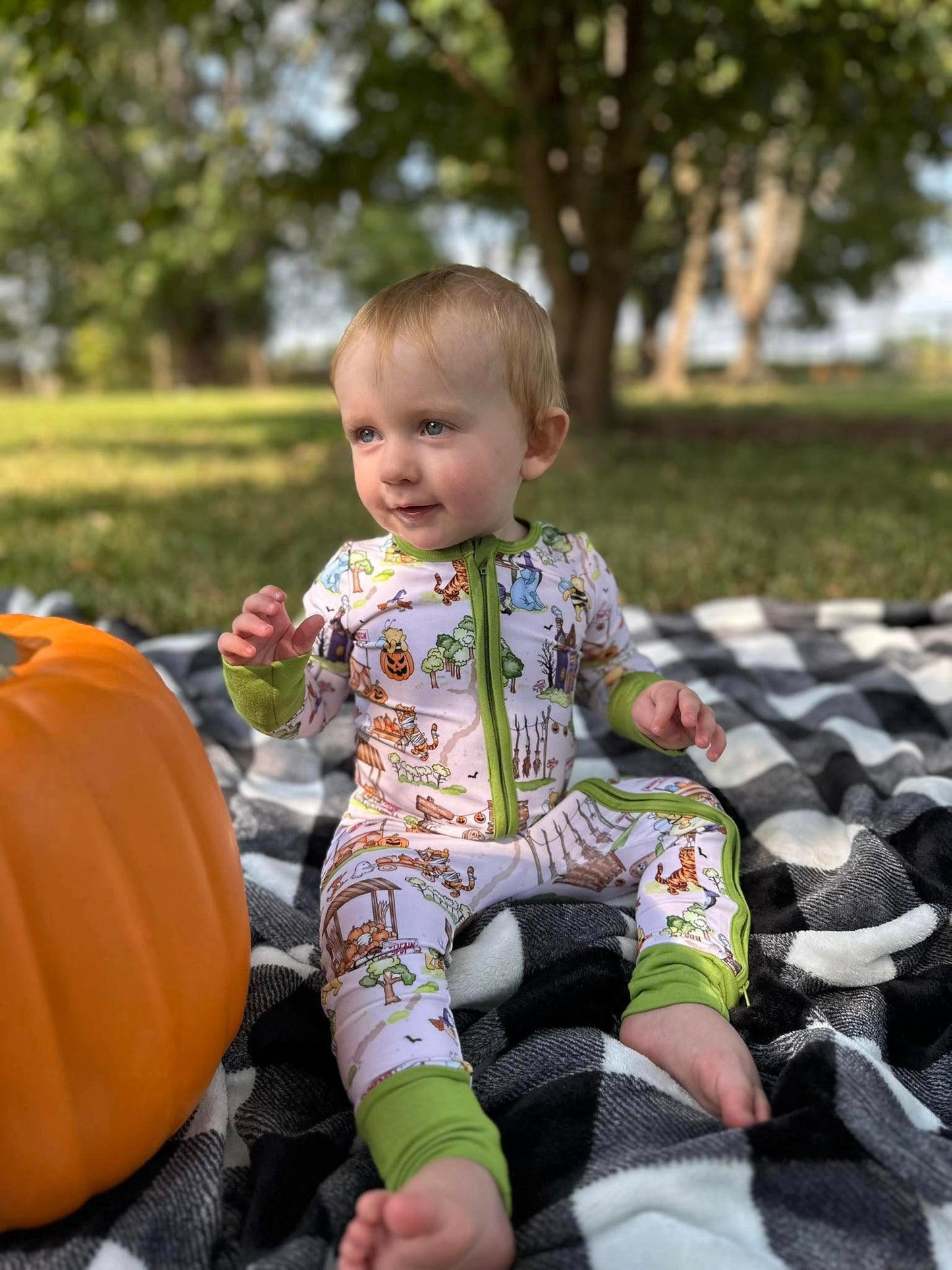 Spooky Ole Bear Zippy