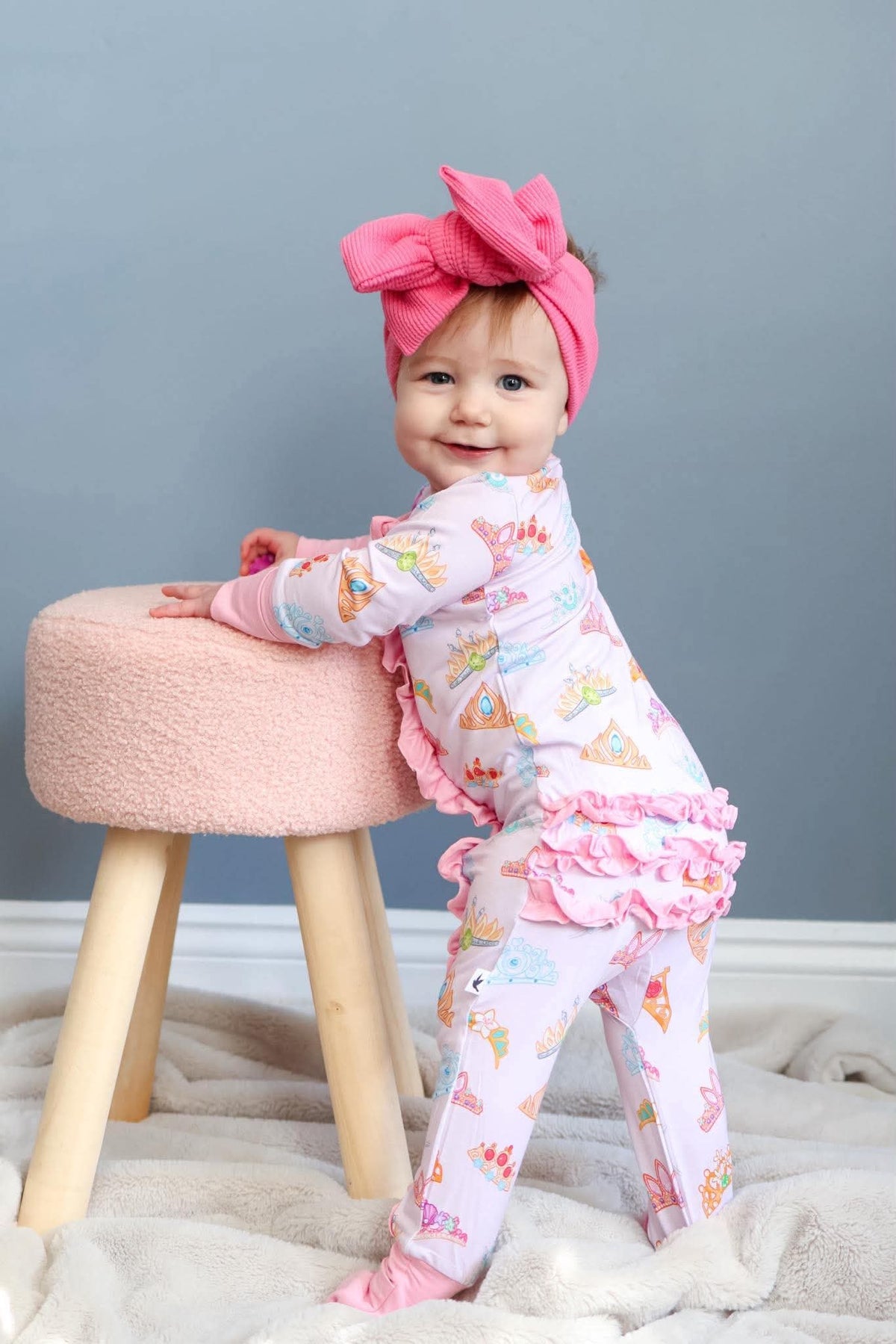 Reign Ruffle Zippy