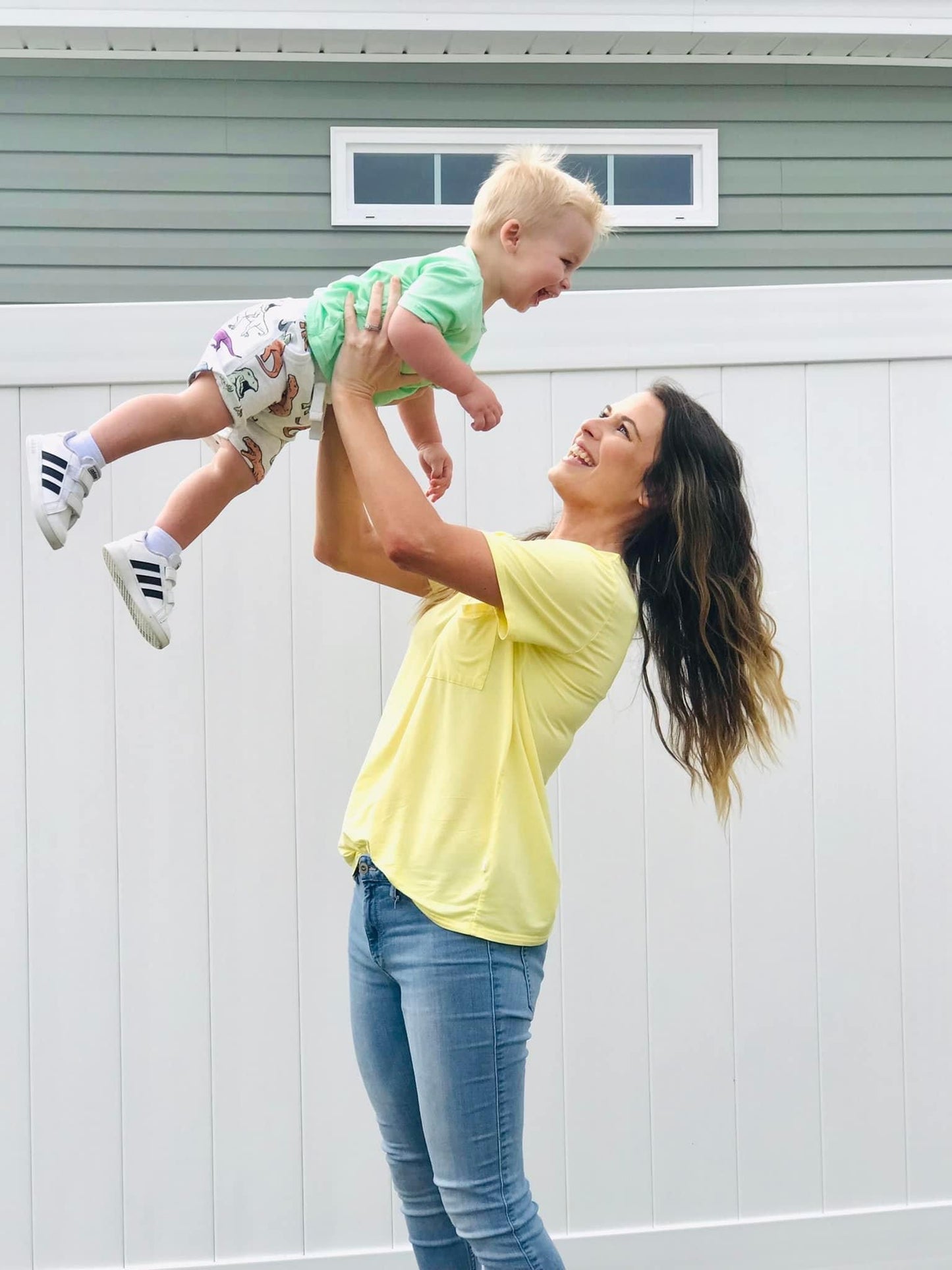 Yellow Mama Tee | Modal